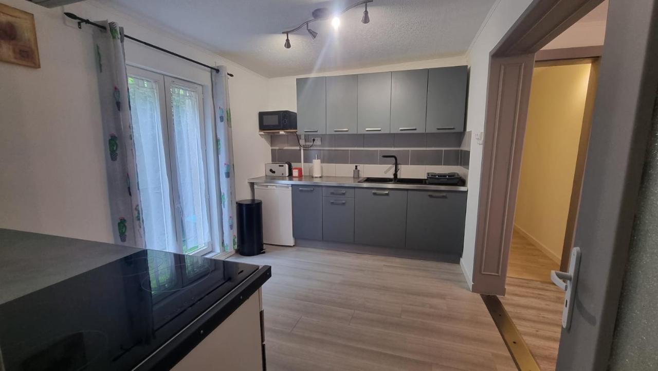 Appartement Rethel - Netflix - Marc & Cecile Zewnętrze zdjęcie